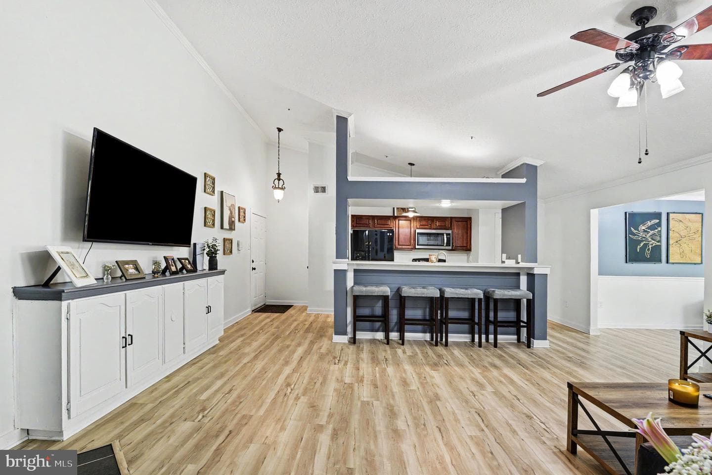 1004 Markham Court