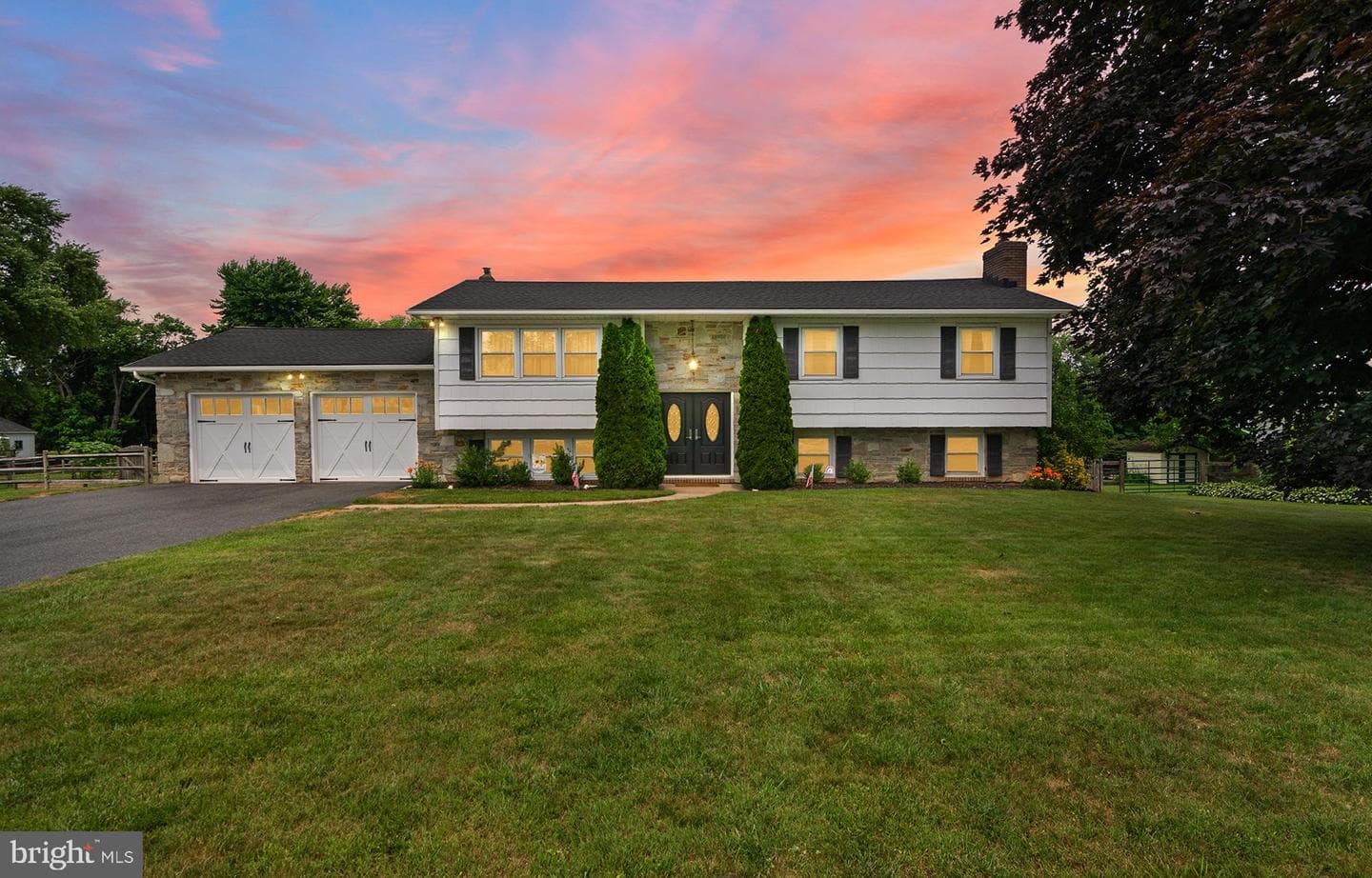 3223 Suffolk Lane