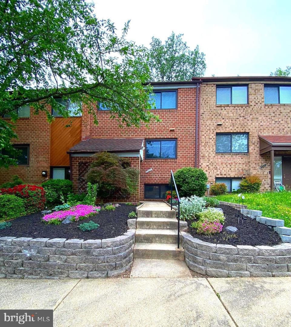 8955 Skyrock Court photo 1