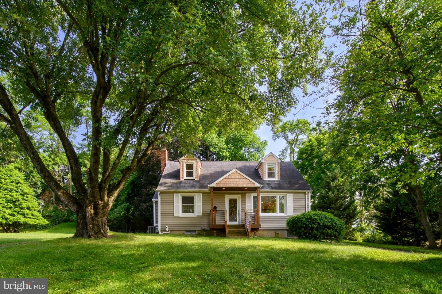 9071 Upton Road photo 1