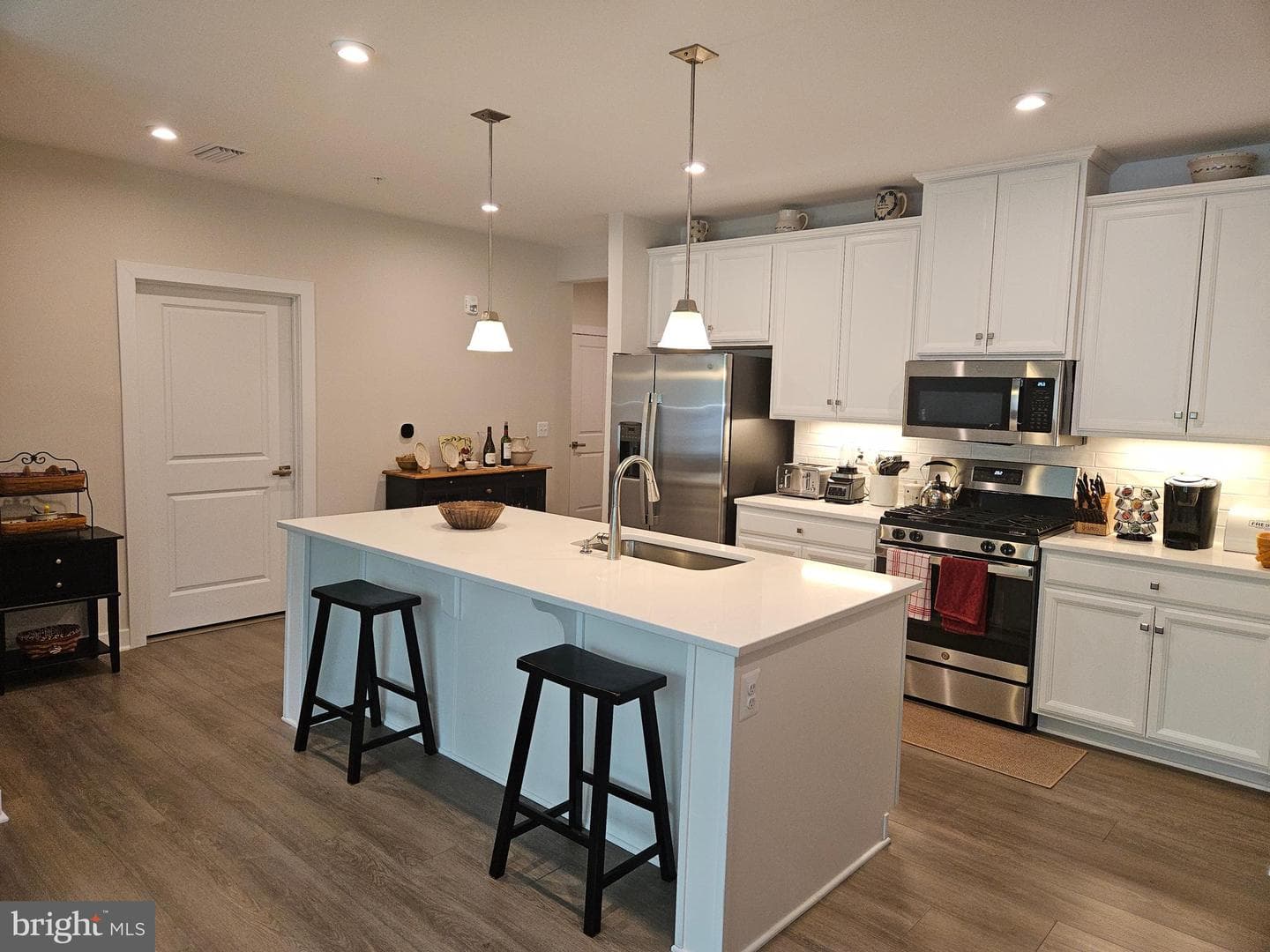 10401 Resort Road #E photo 1