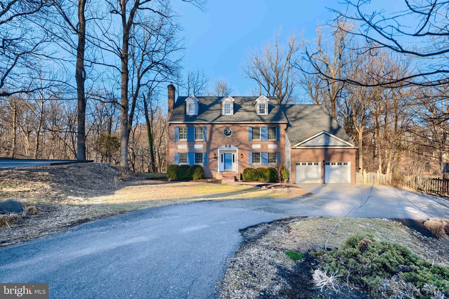 4808 Woodshire Garth photo 1