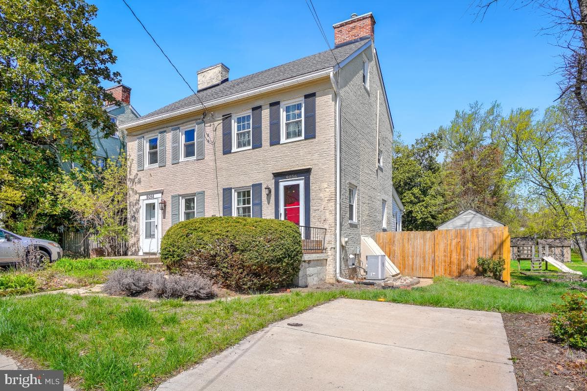 9056 Baltimore Street photo 1