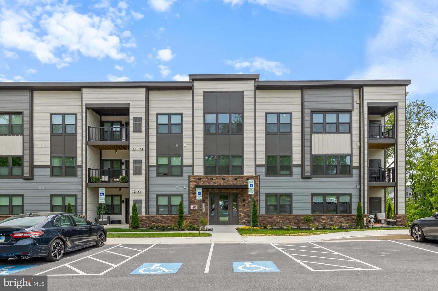 10391 Resort Road #q photo 1