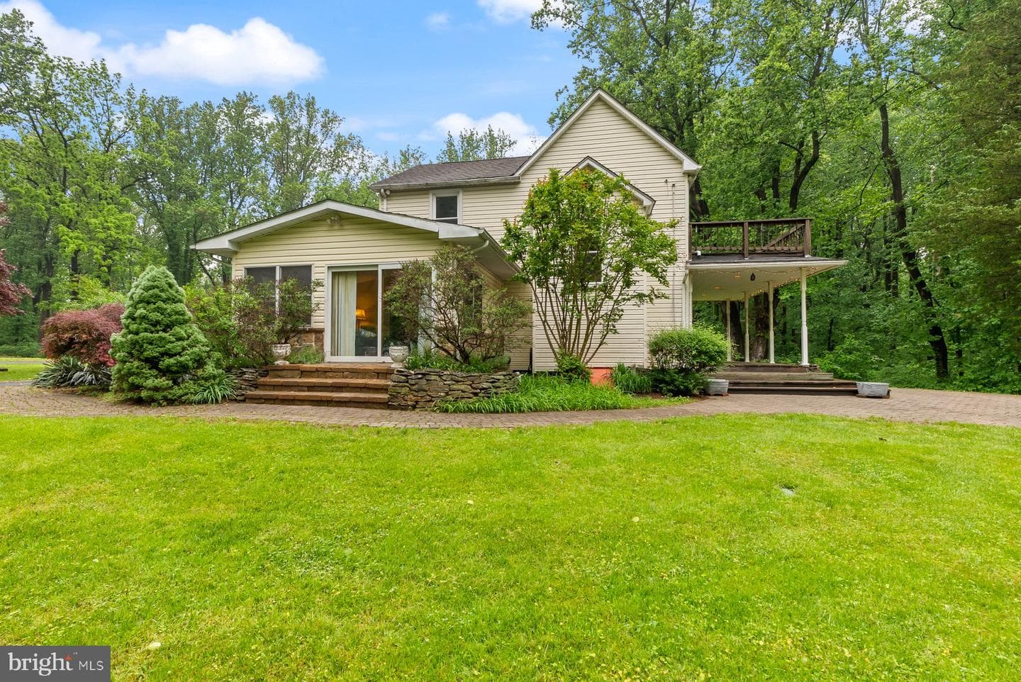 4889 Ilchester Road photo 1