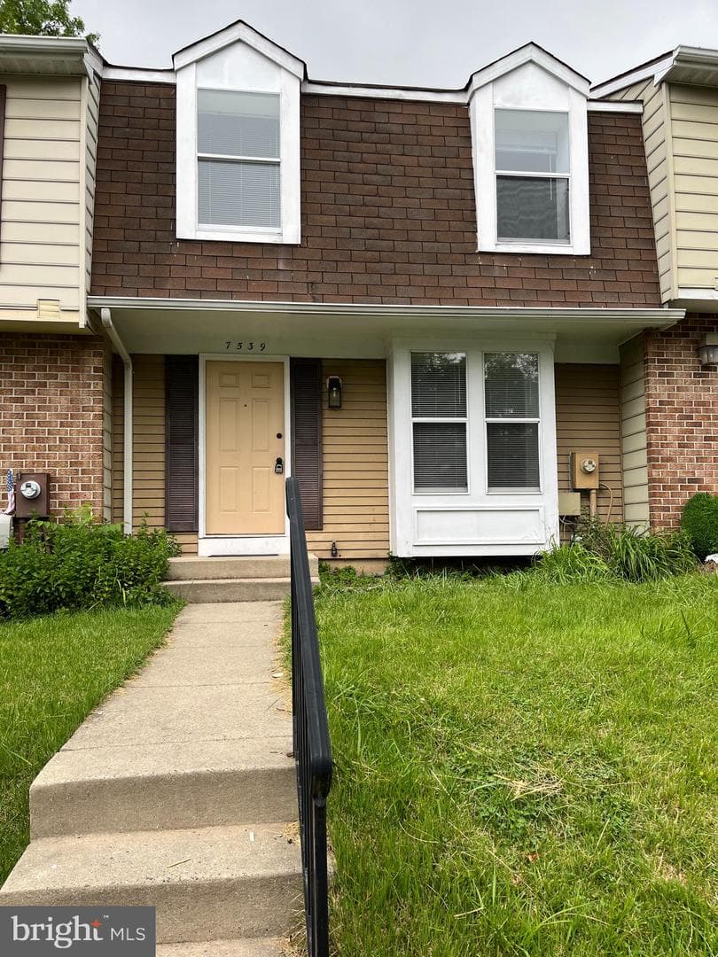 7539 Rain Flower Way photo 1