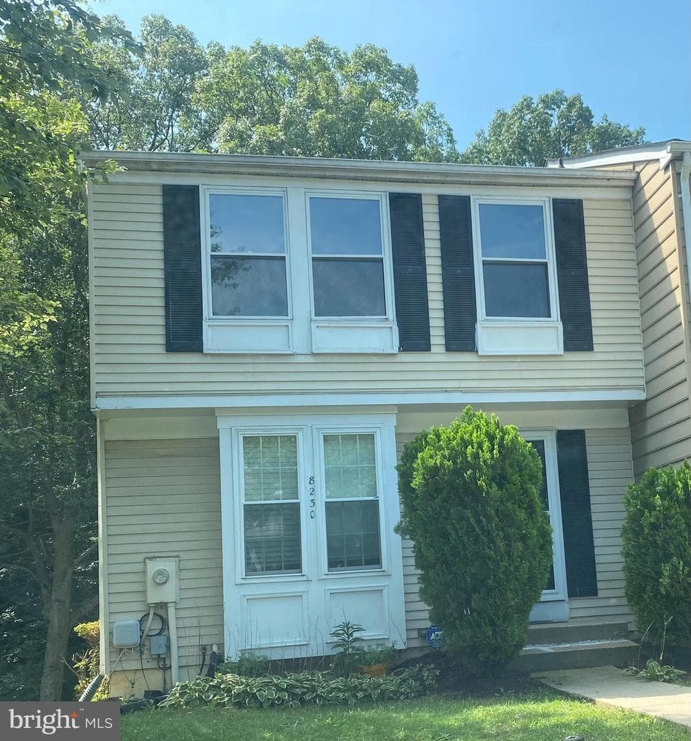8230 Wellington Place photo 1