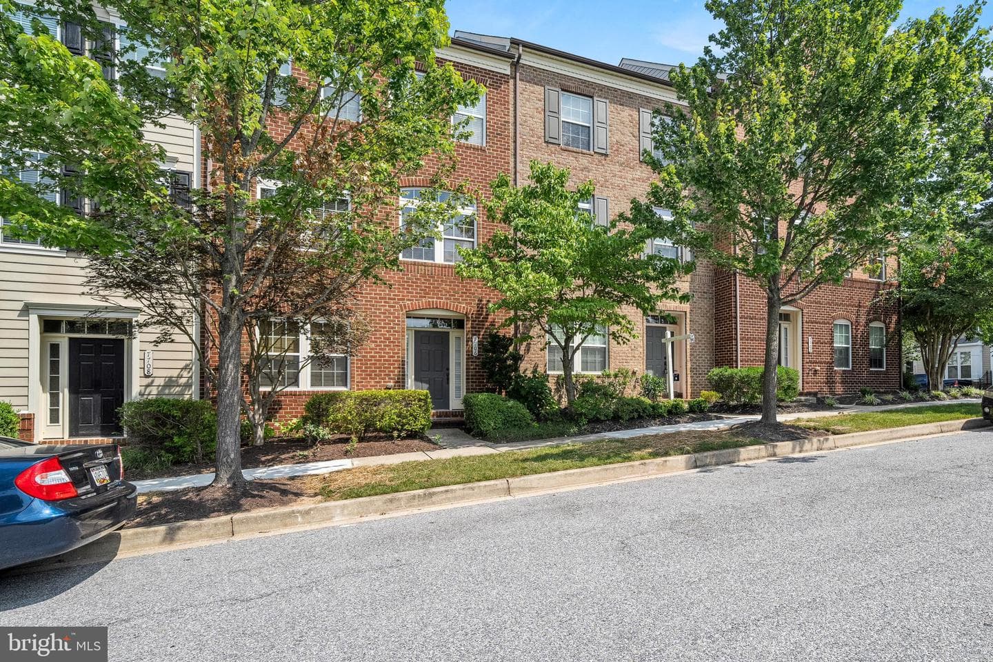 7704 Water Street photo 1