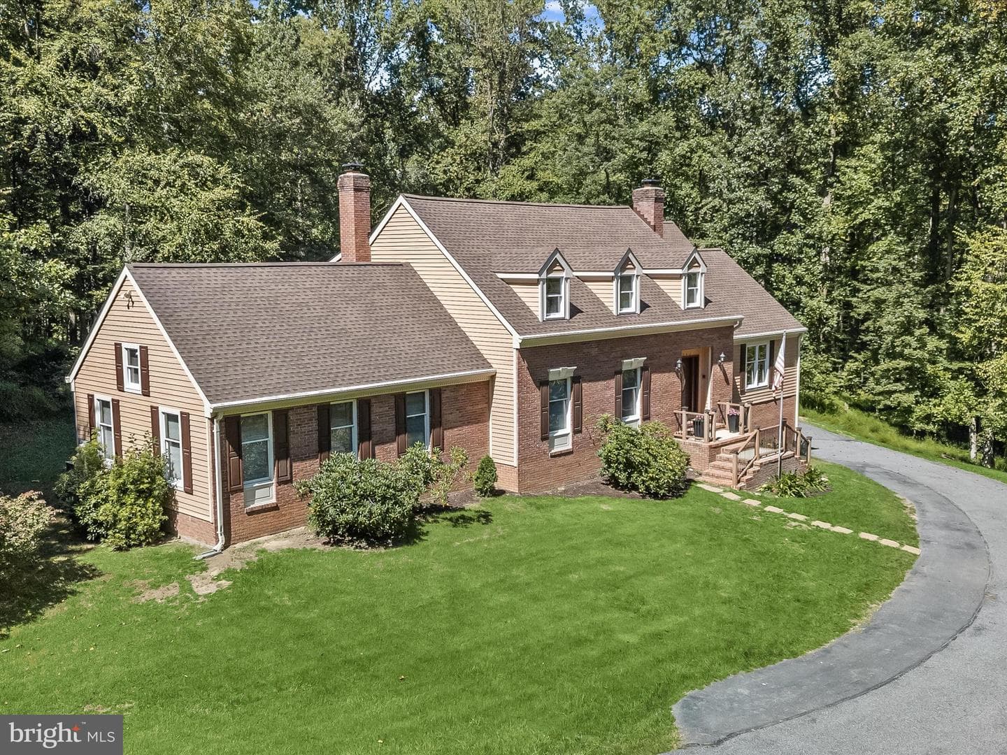 1242 Crows Foot Road photo 1