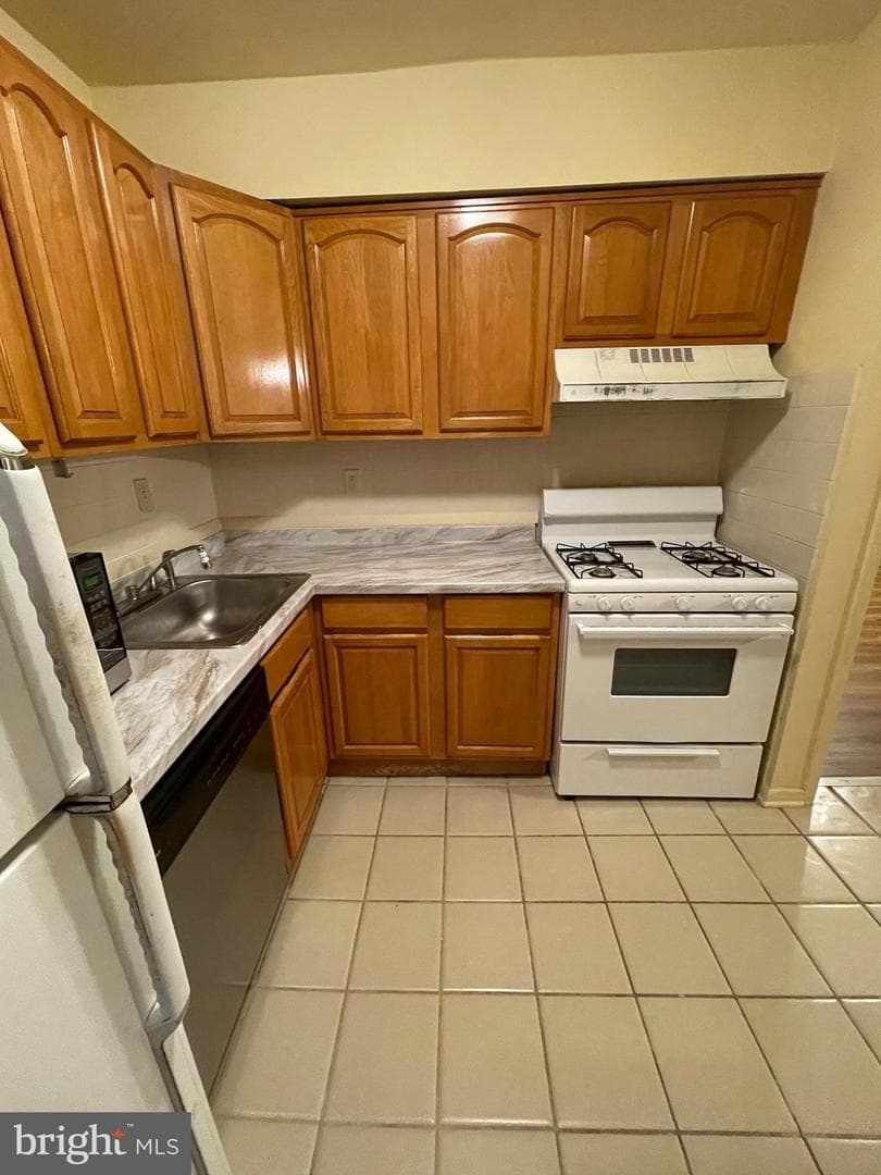 9653 Whiteacre Road #c2 photo 1