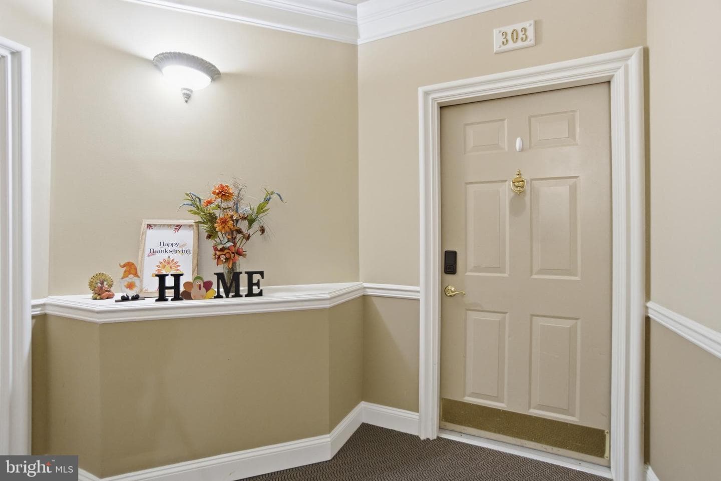 2540 Kensington Gardens #303 photo 1