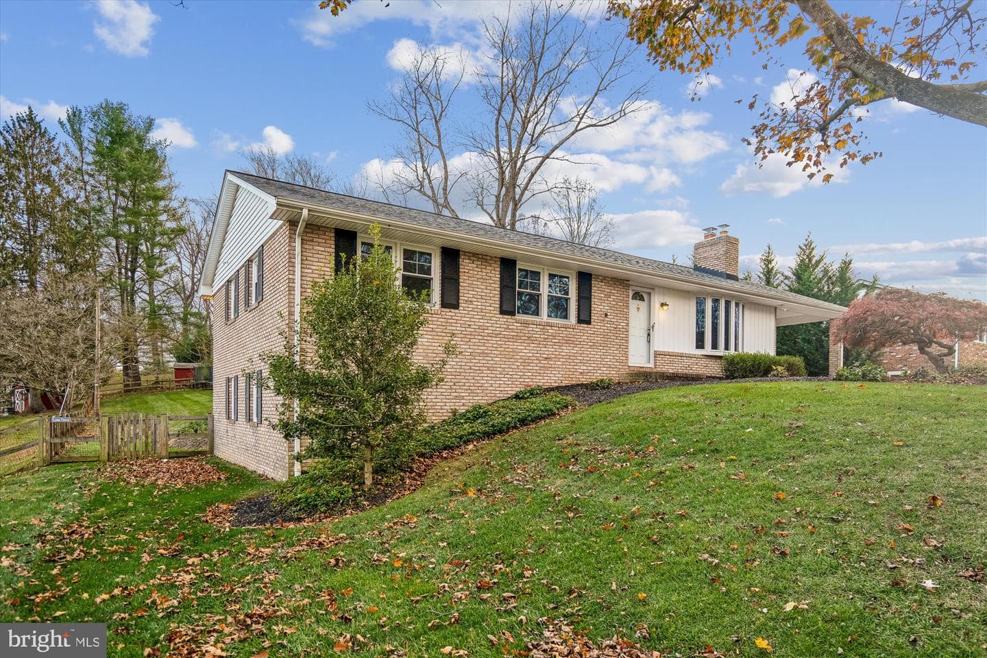 2211 Mount Hebron Drive photo 1
