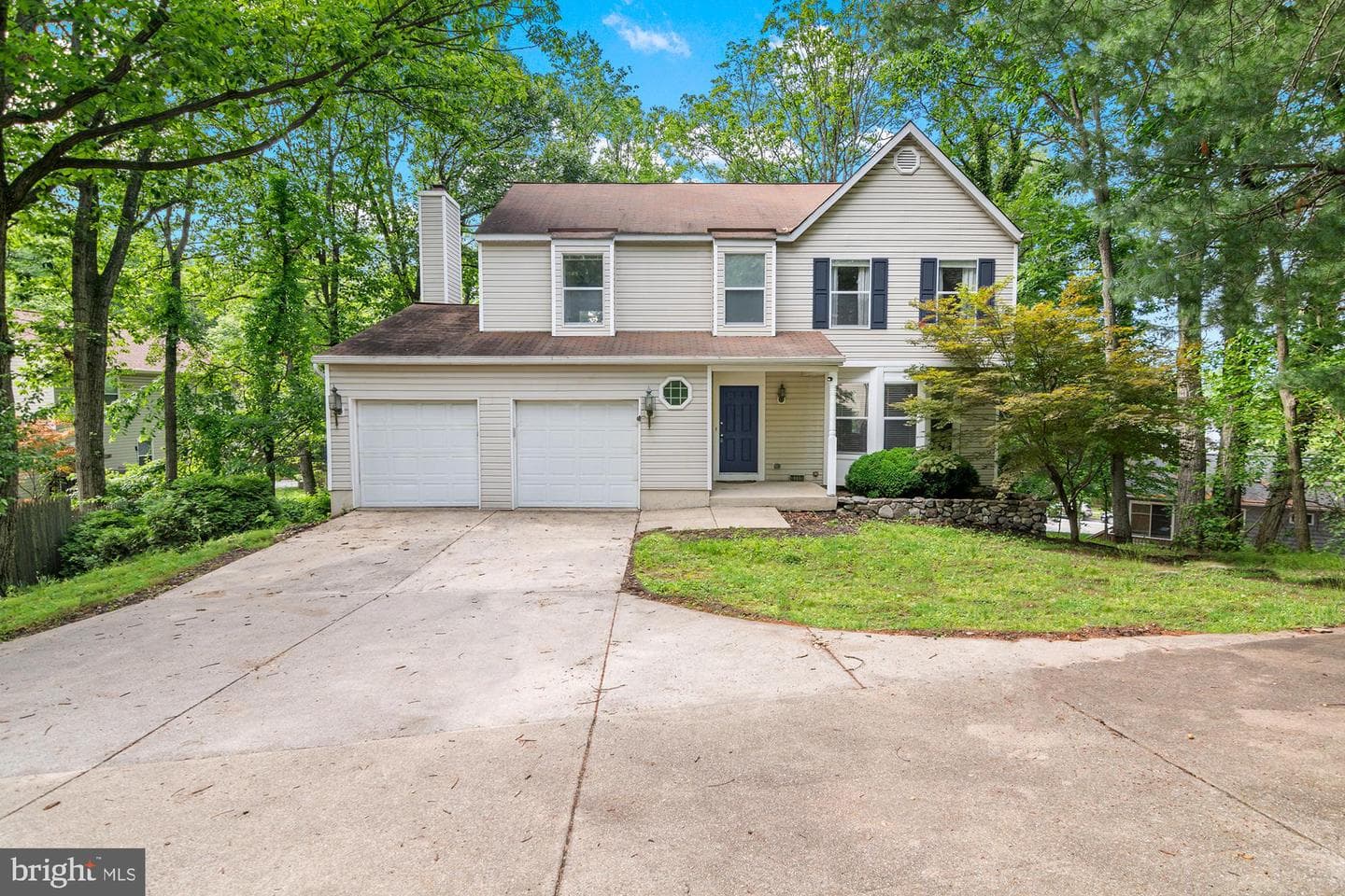 8005 Hillrise Court photo 1