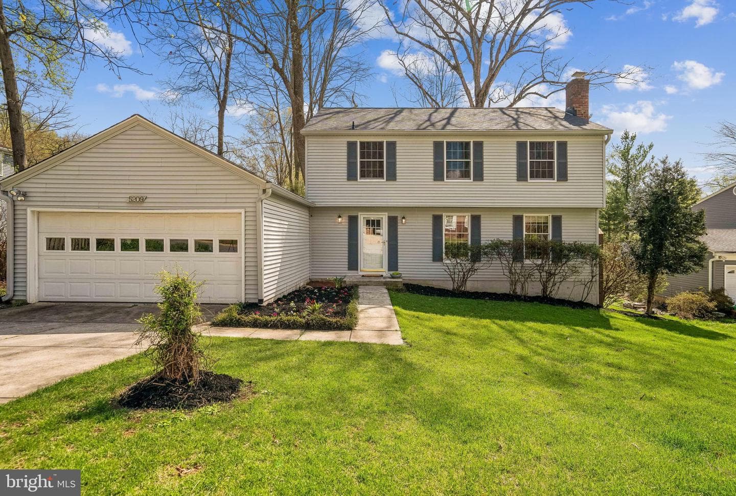 5209 Windmill Lane
