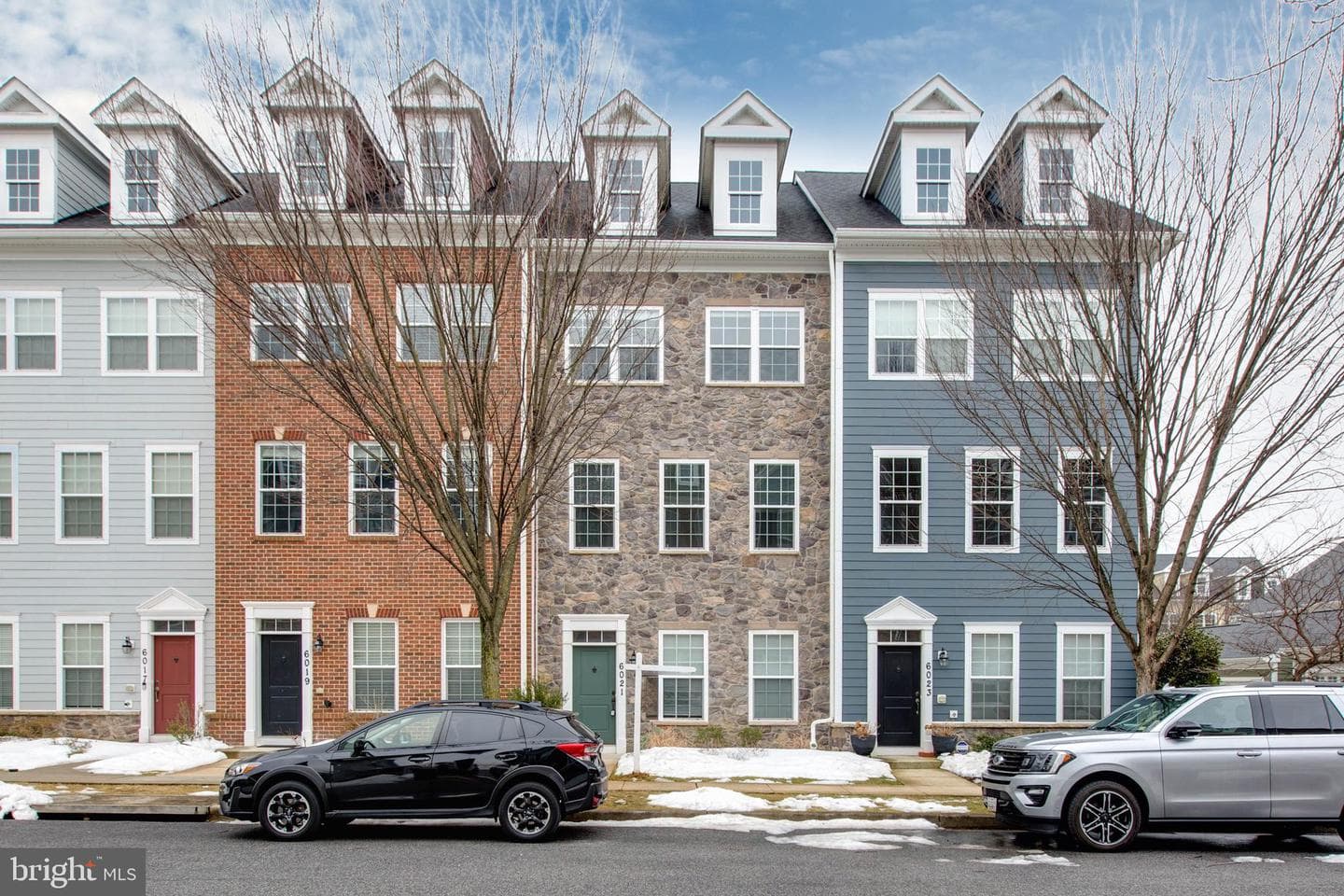6021 Charles Crossing photo 1
