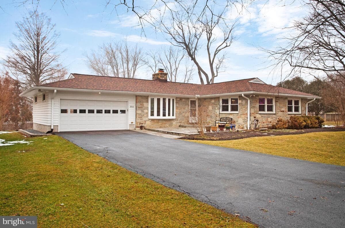 2610 Orchard Avenue photo 1