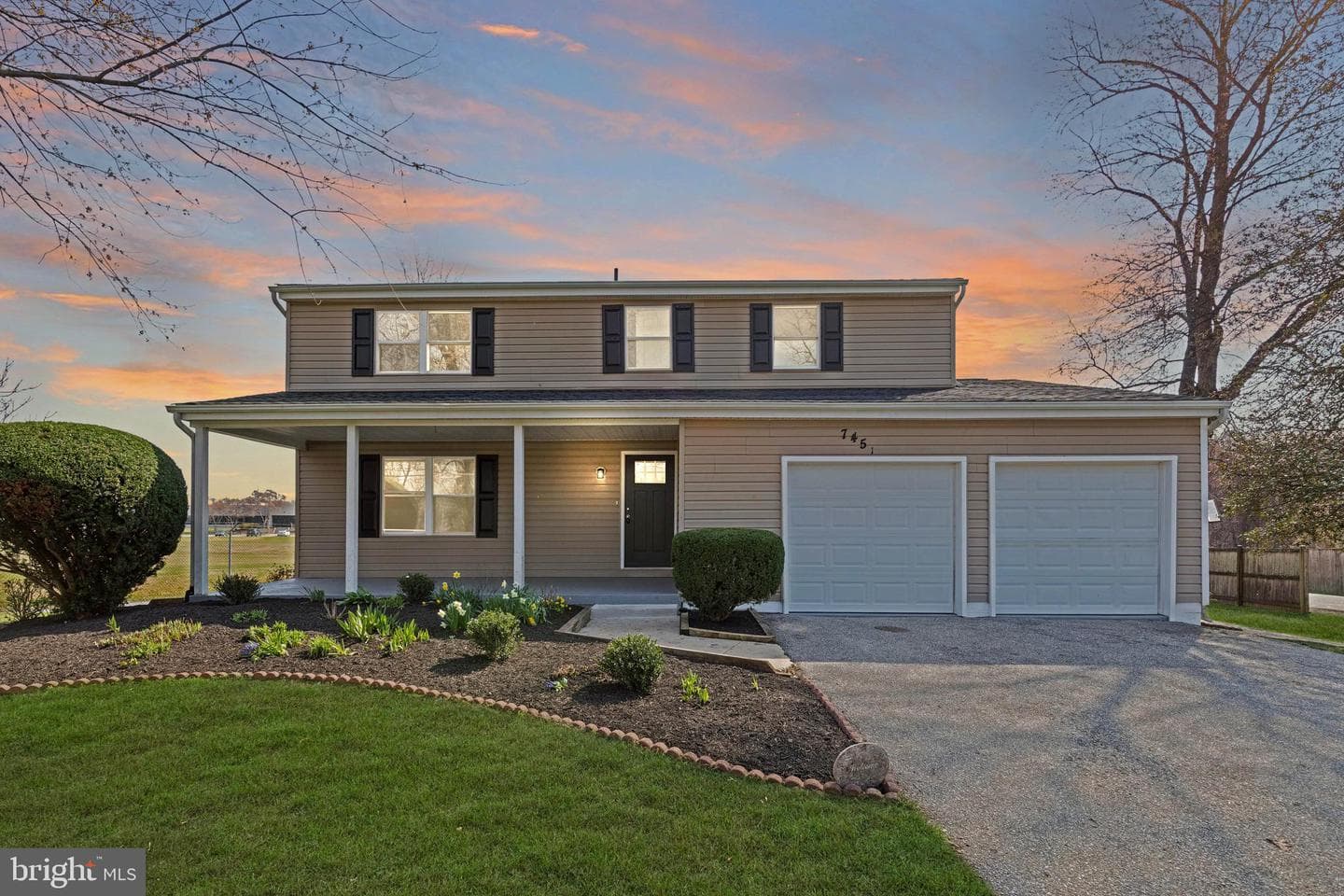 7451 Oakland Mills Road photo 1