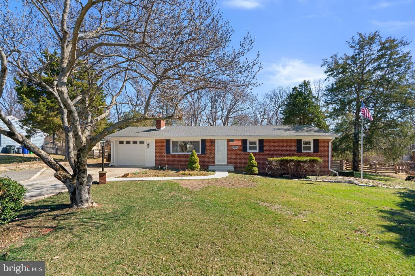 8721 Susini Drive photo 1
