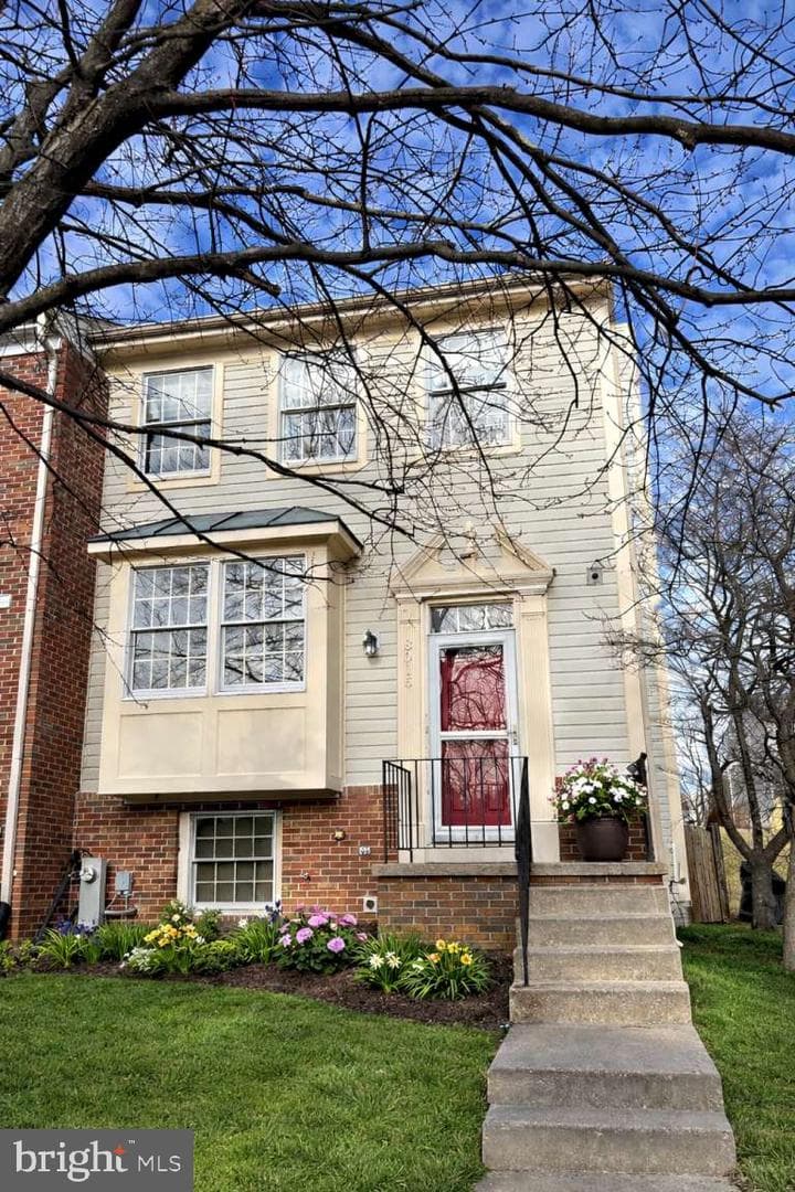 8015 Brightwood Court photo 1