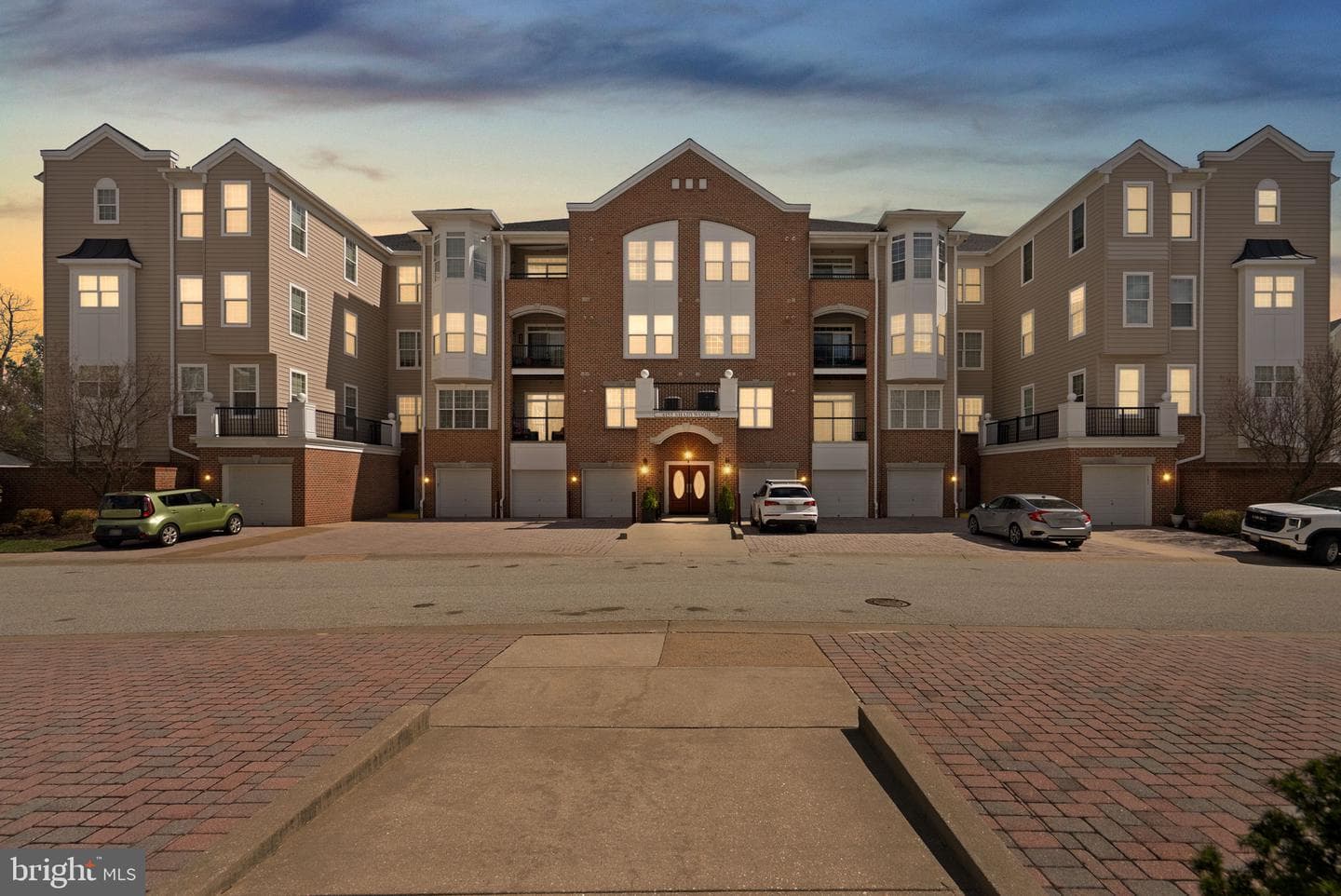 6155 Shadywood Road #204 photo 1
