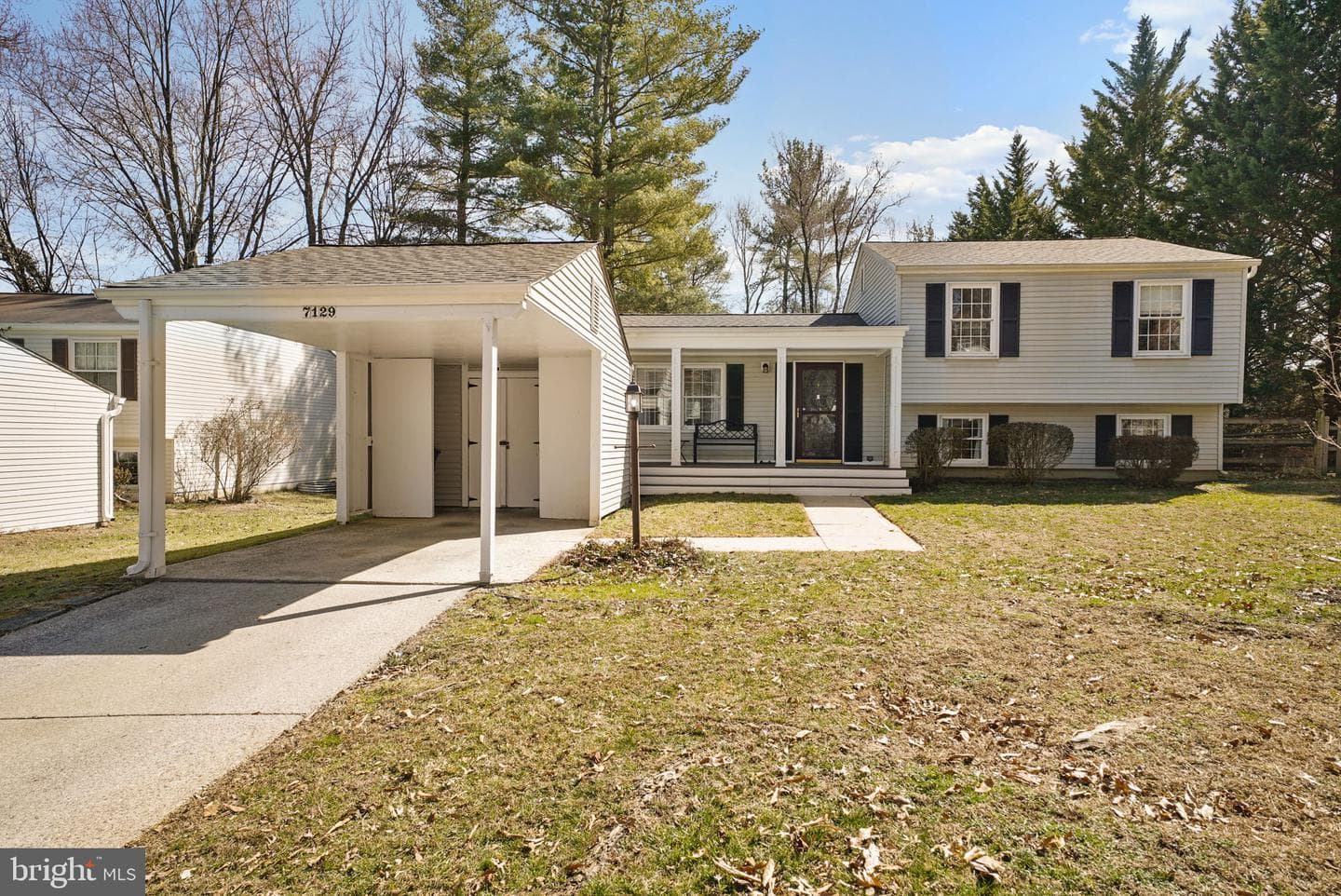 7129 Banjo Court photo 1