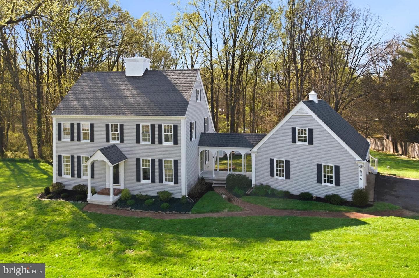 6876 Mink Hollow Road photo 1