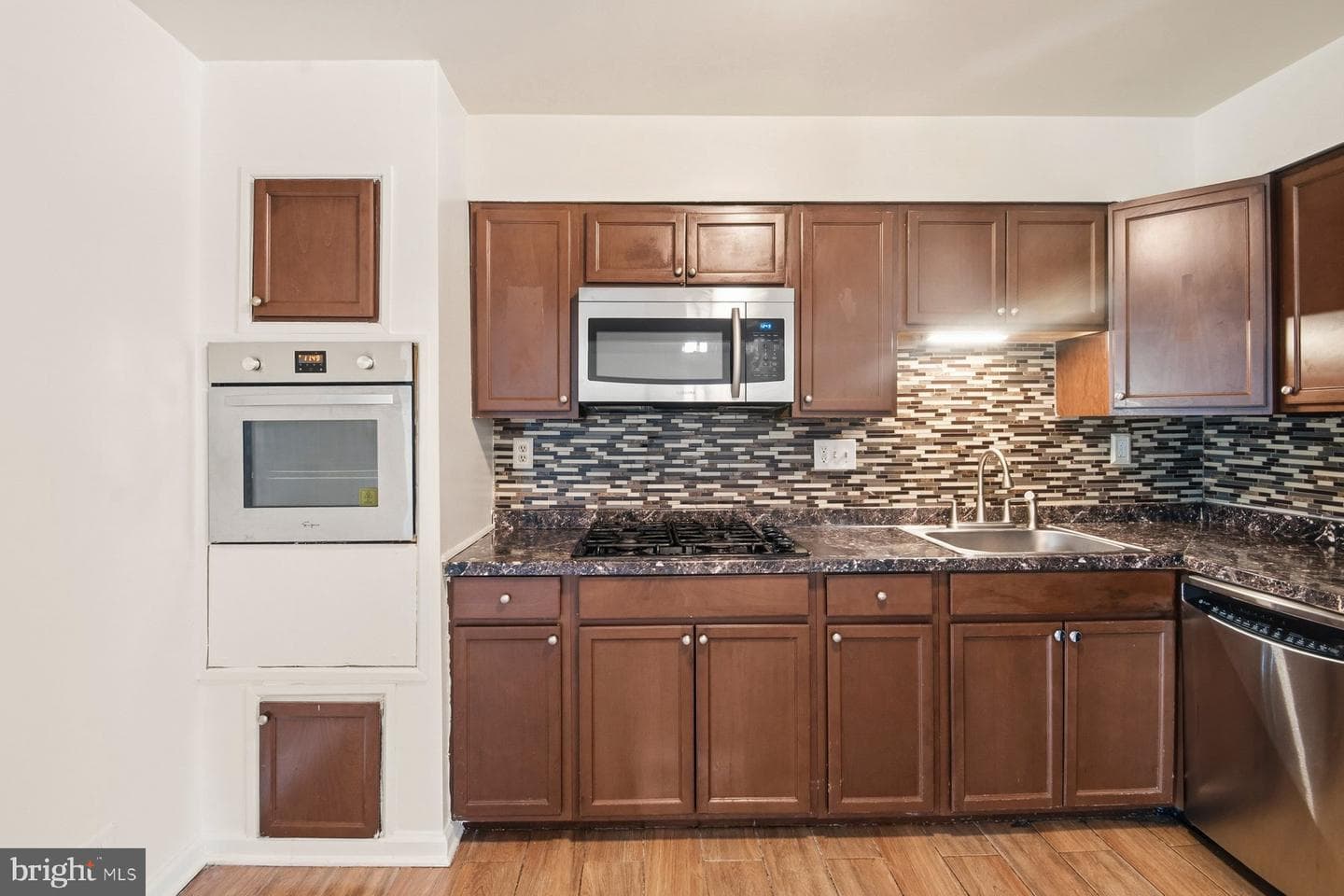 9308 All Saints Road photo 1