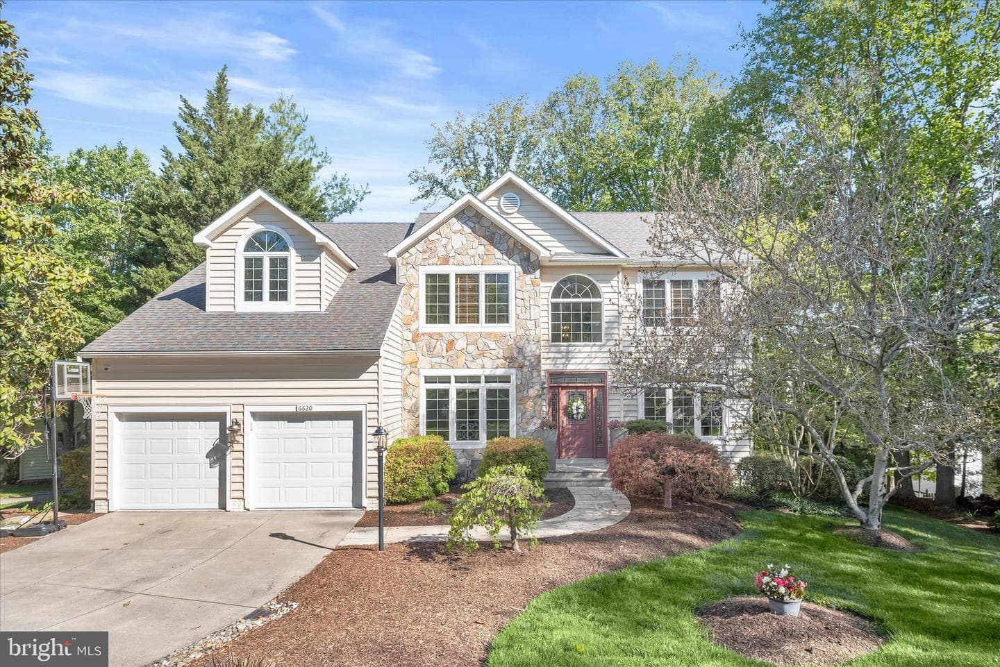 6620 Forest Shade Trail