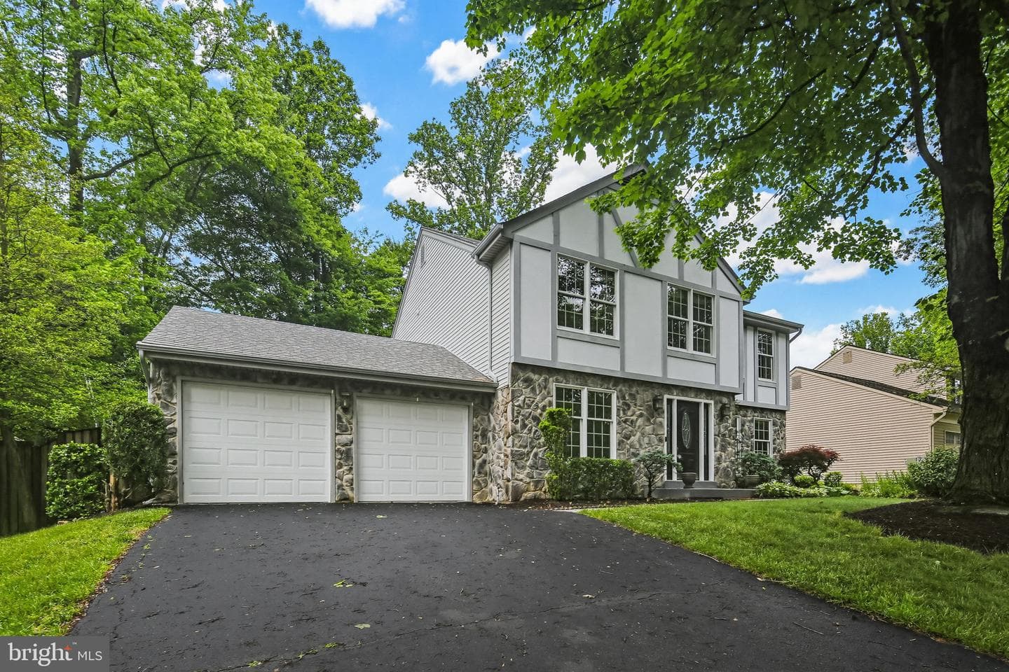 10206 Blandford Way photo 1