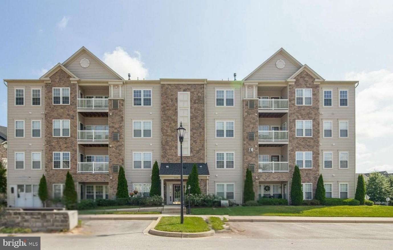 11185 Chambers Court #g