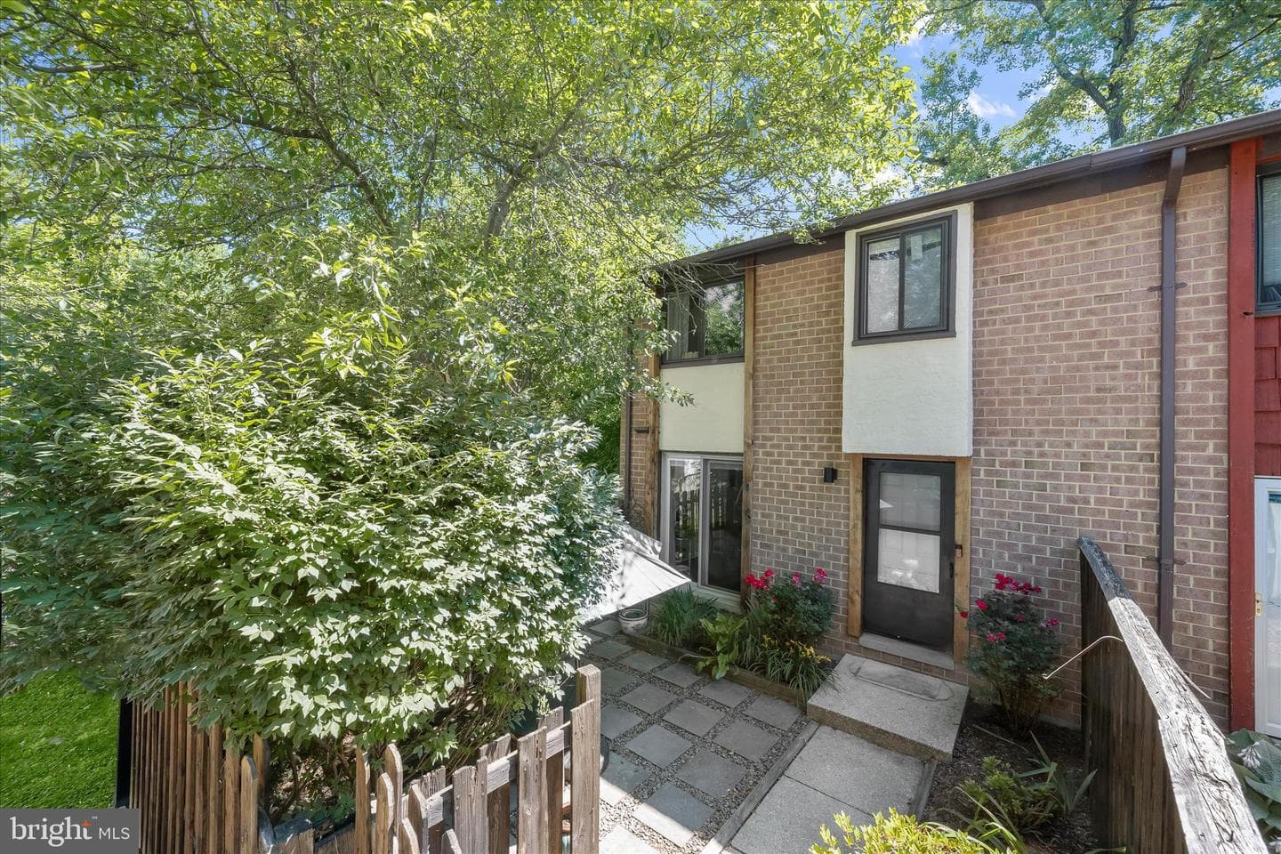 6547 Overheart Lane