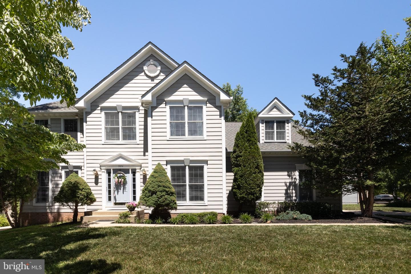 7074 Garden Walk