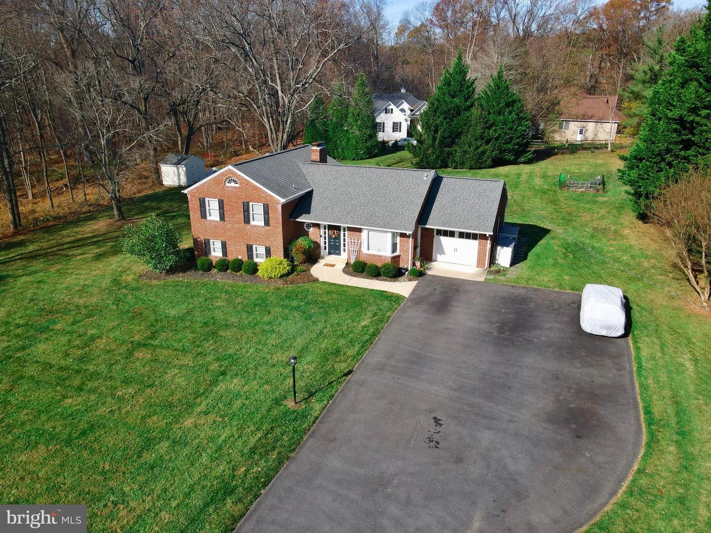 7616 Greendell Lane
