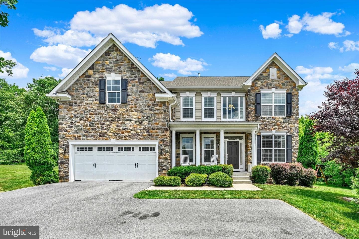 7510 Leafy Tree Lane