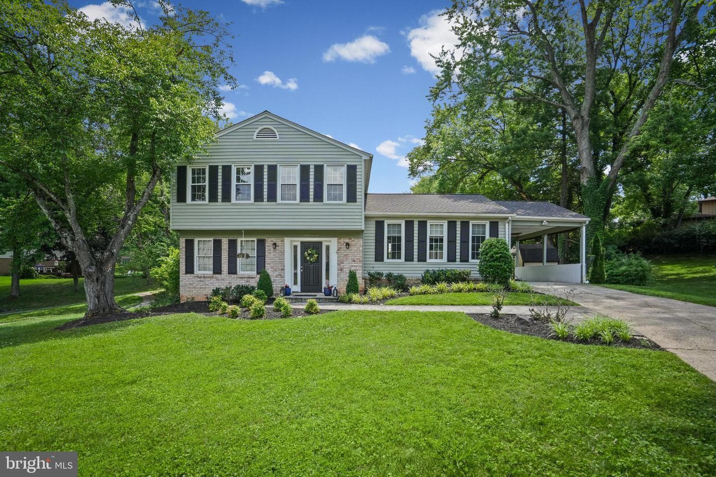 10734 Mid Summer Lane, Columbia