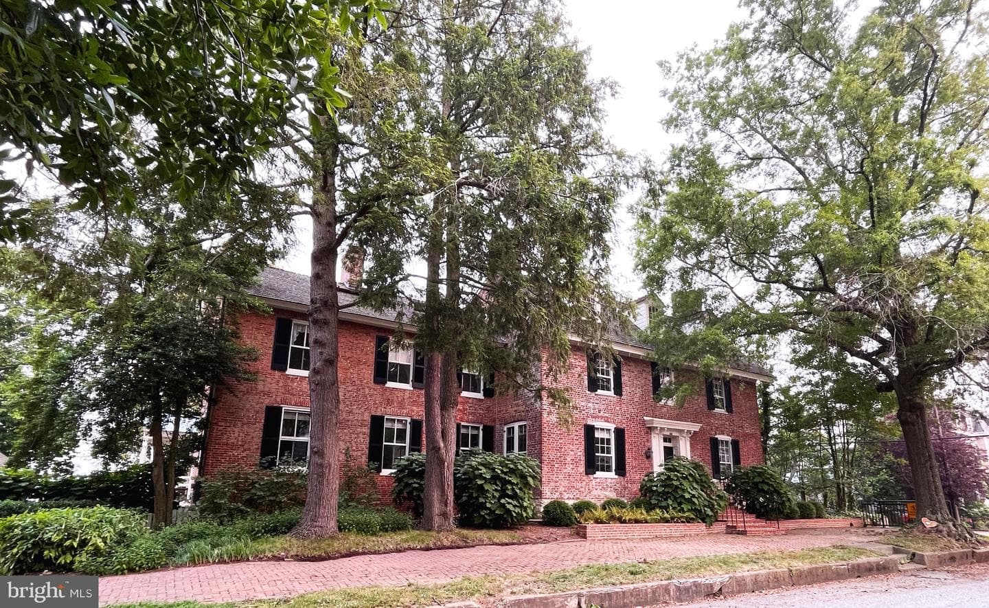 201 N Water Street photo 1