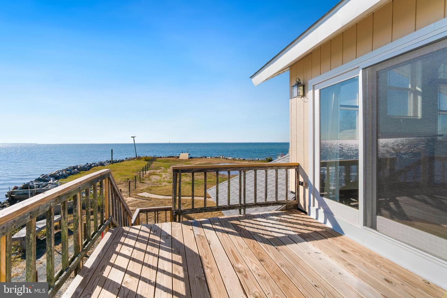 5738 Beach Road photo 1