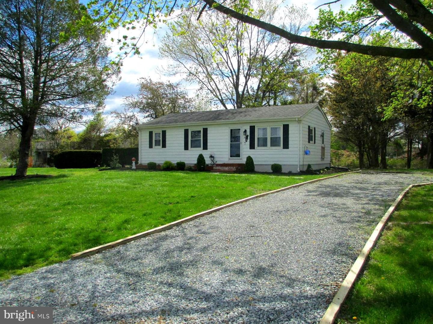 25241 Porters Grove Road photo 1