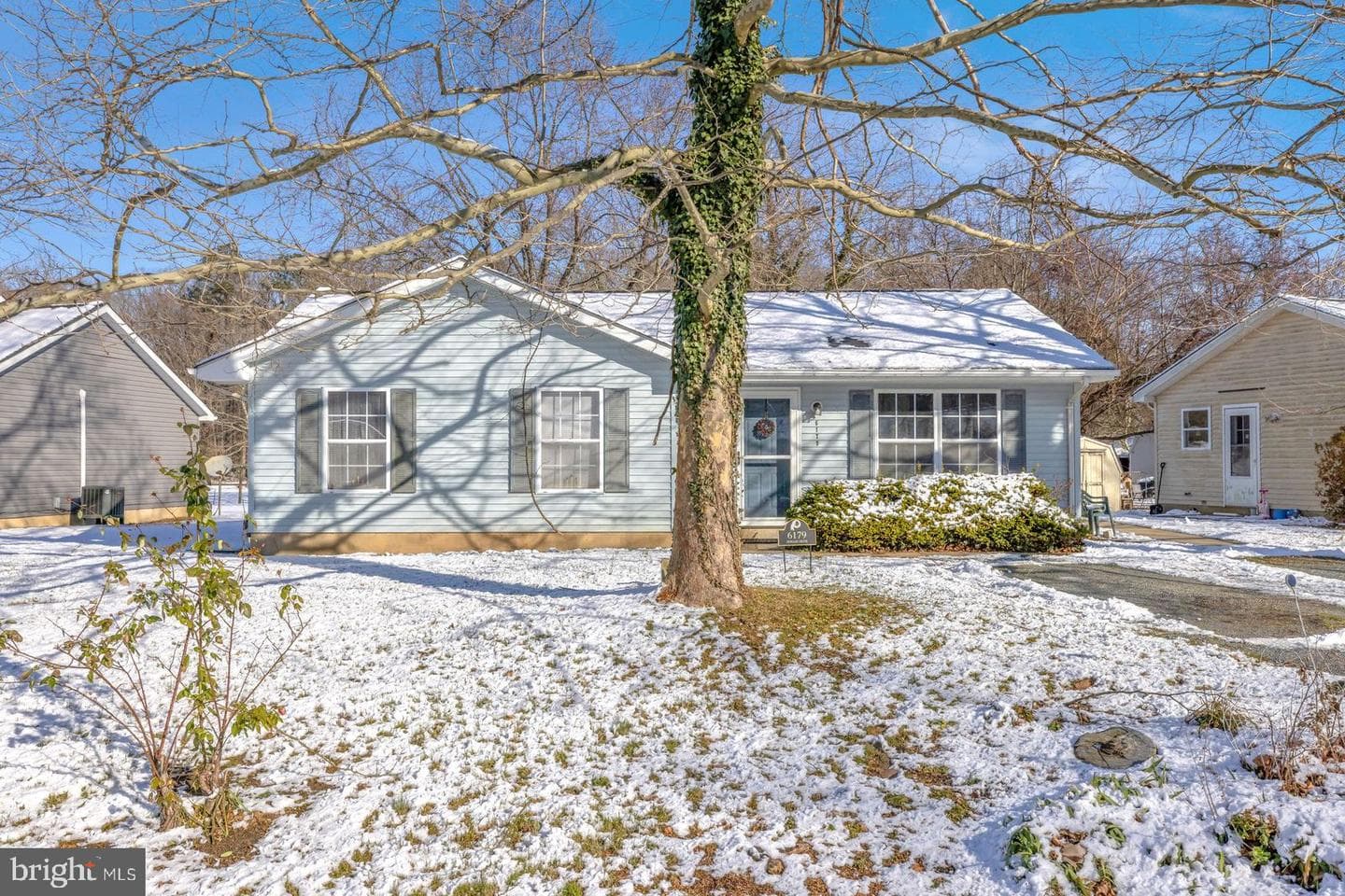 6179 E Dorlon Drive photo 1