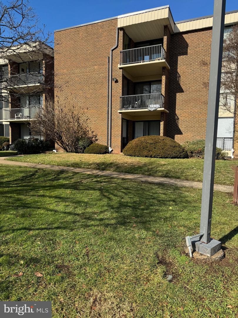 2101 Walsh View Terrace #17-203 photo 1