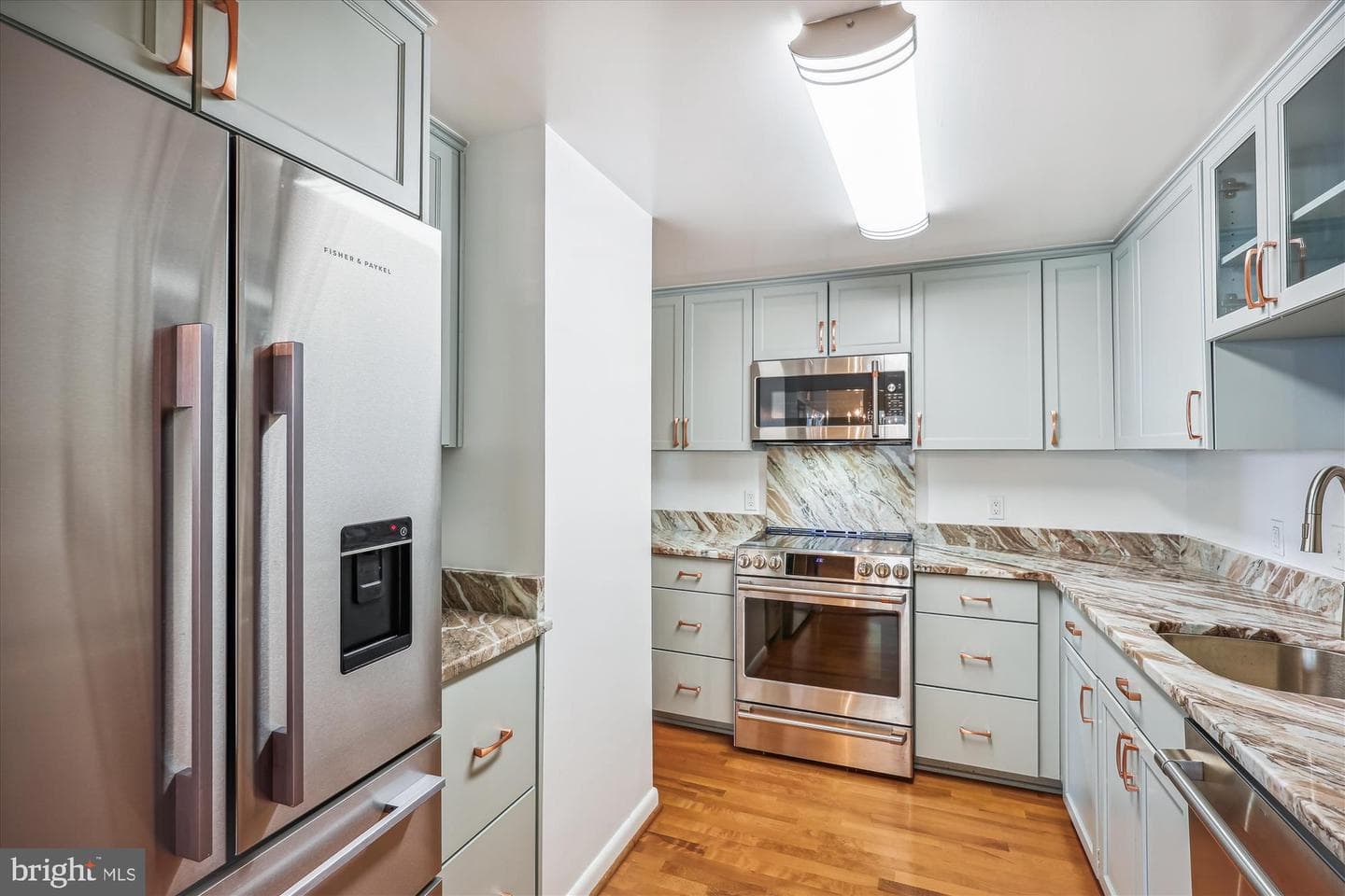 4601 N Park Avenue #903-C photo 1