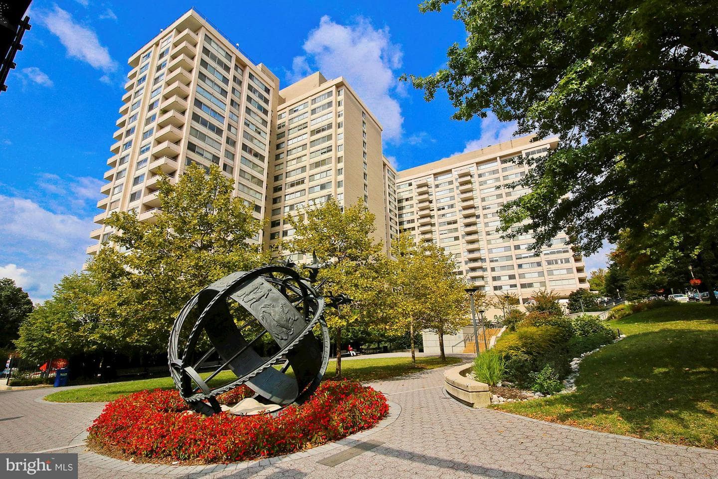 4515 Willard Avenue #1506s photo 1