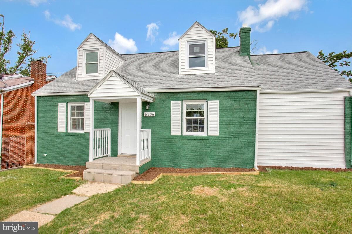 6806 New Hampshire Avenue photo 1