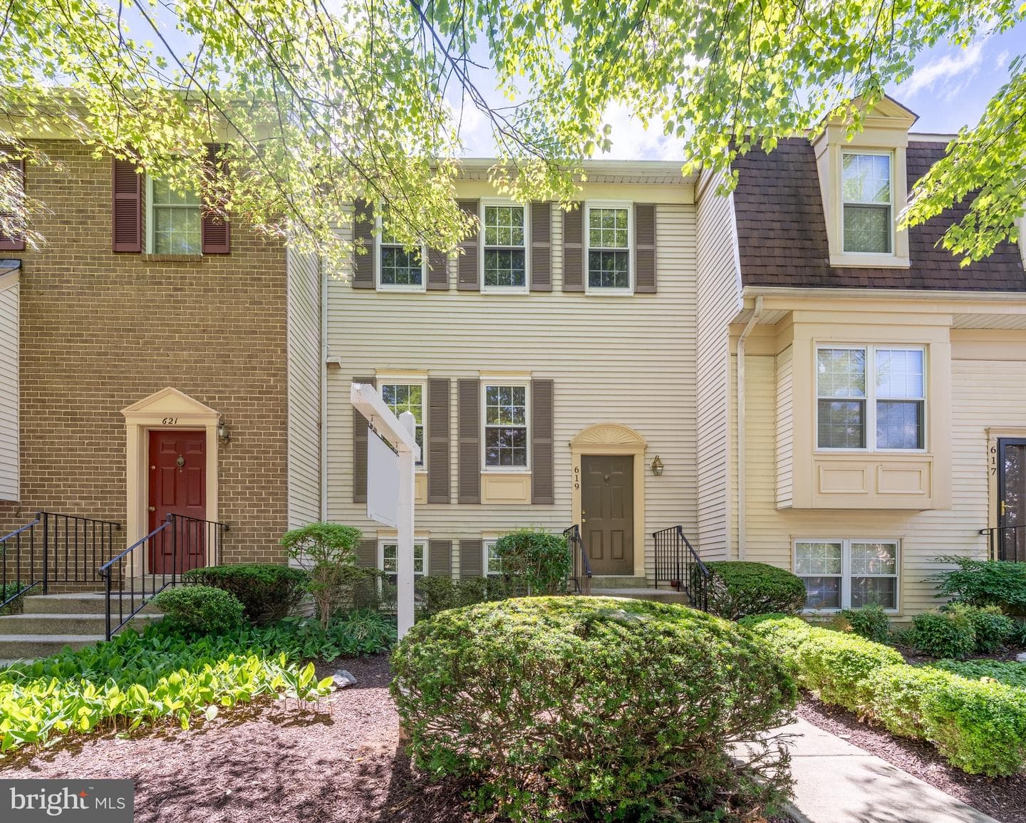 619 Ivy League Lane photo 1
