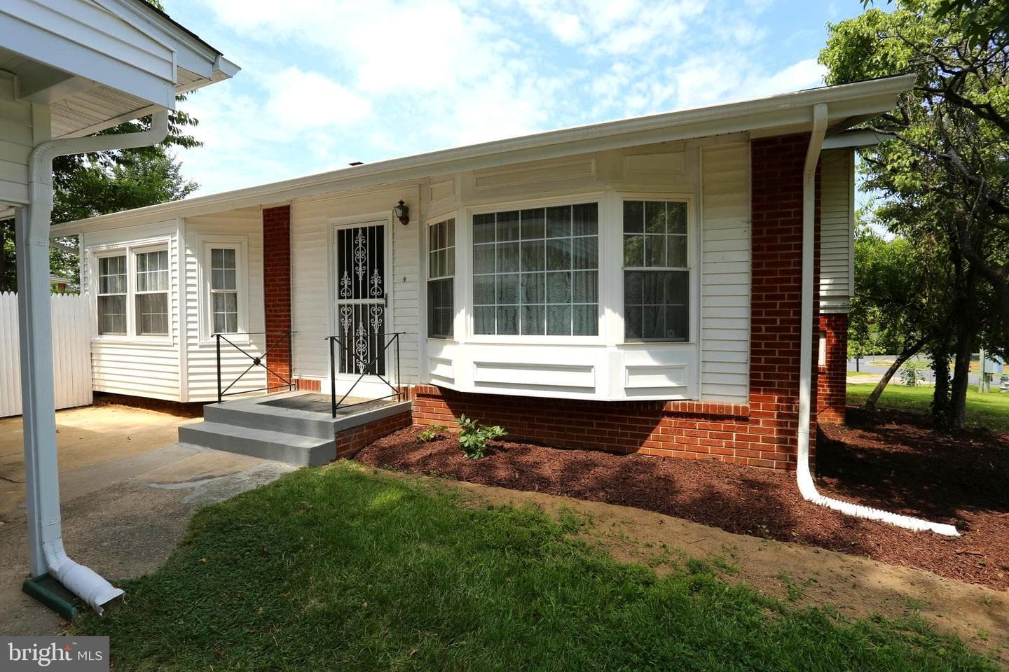 906 Tracy Drive photo 1