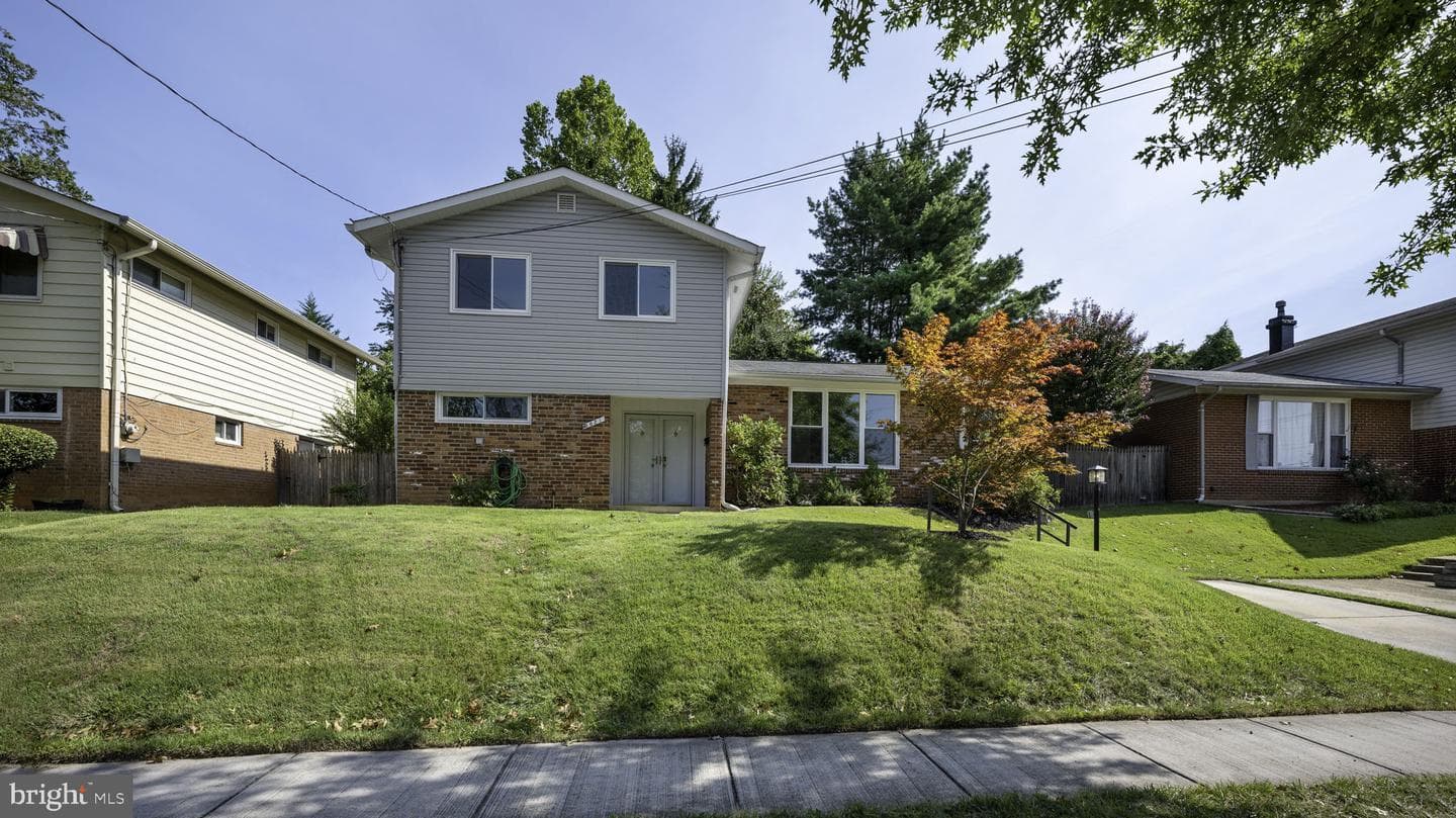 5021 Adrian Street photo 1