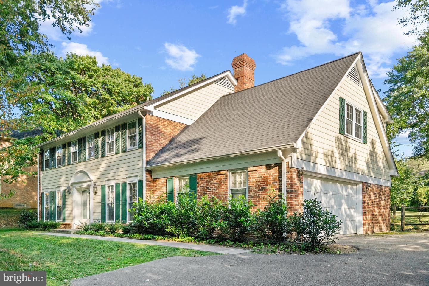9705 Hall Road photo 1