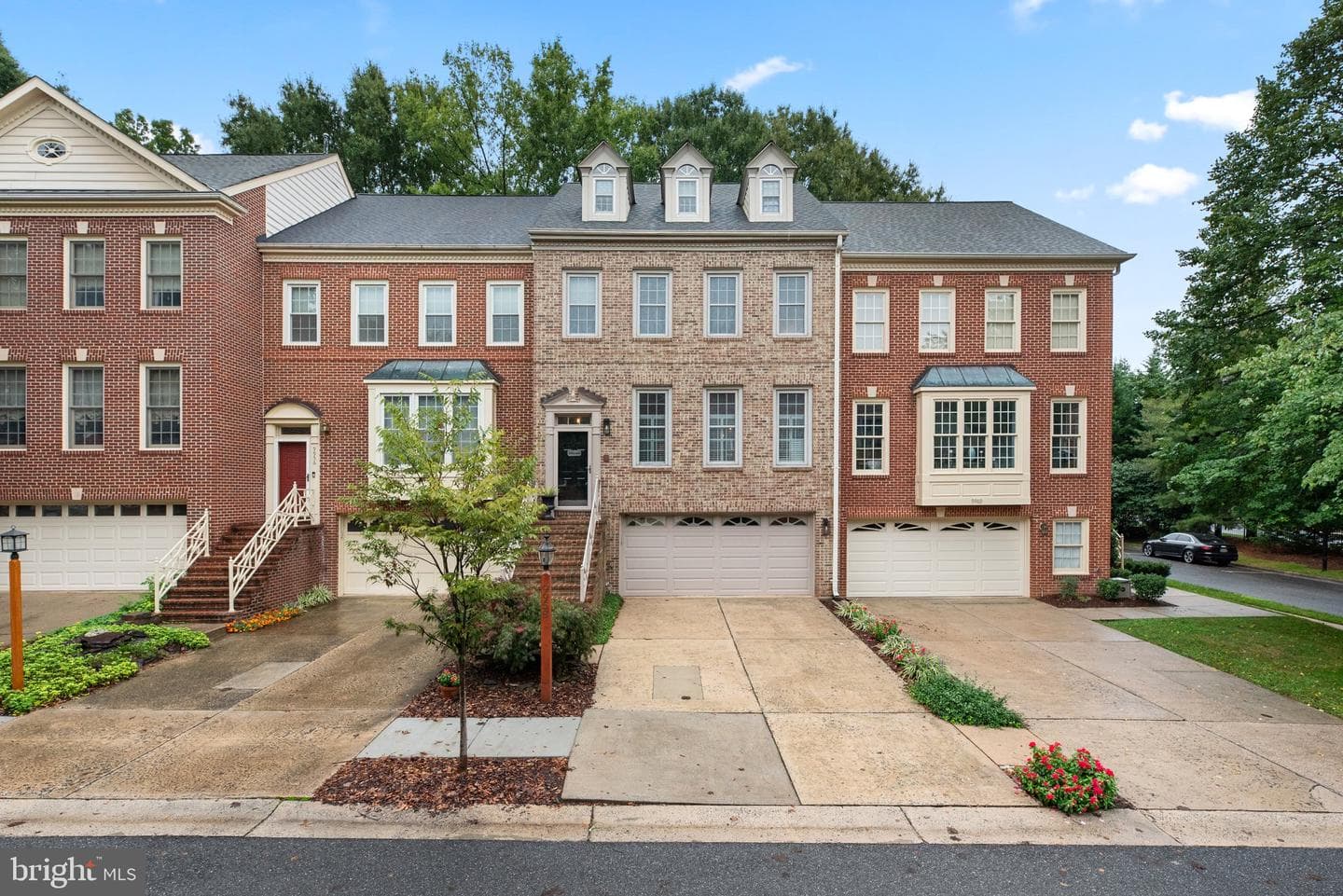 9958 Foxborough Circle photo 1