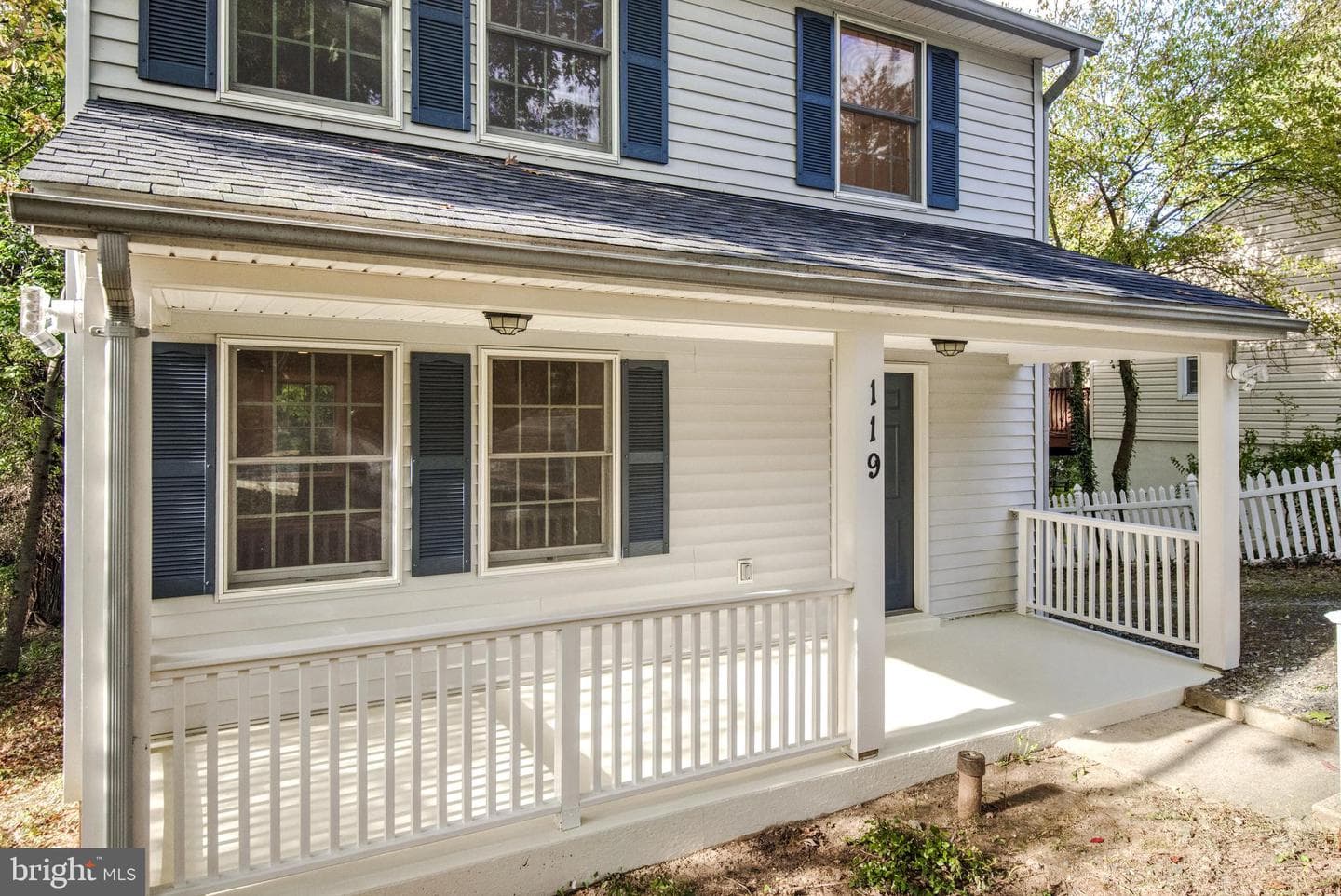 119 E Deer Park Drive photo 1