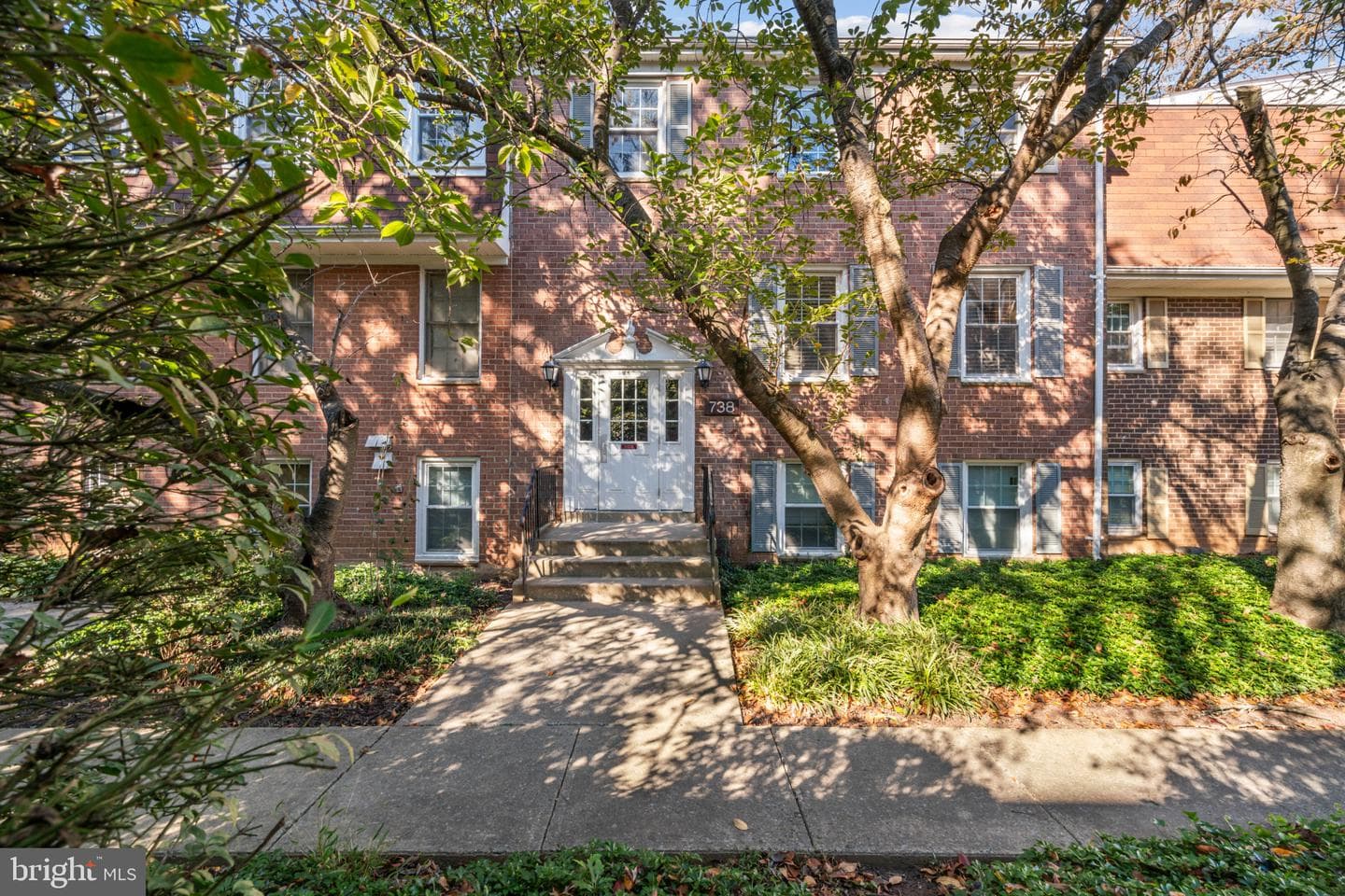 738 Quince Orchard Boulevard #102 photo 1